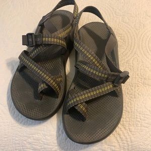Men’s chacos